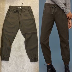 Aritzia Jogger Pants
